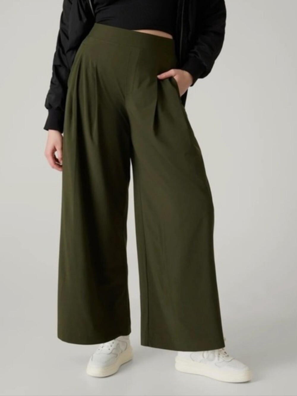 Athleta Brooklyn Heights High Rise Wide Leg Pant Olive Green 18 Pleated Trousers